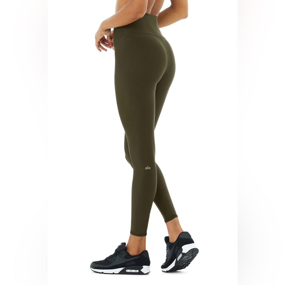 Alo Airbrush 7/8 Leggings in Dark Olive